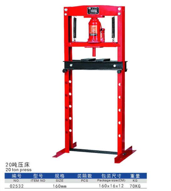 Hydraulic press for garage workshop