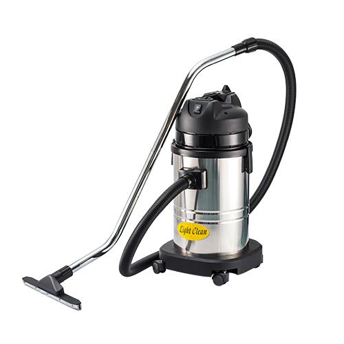 Vacuum cleaner for car cleaning