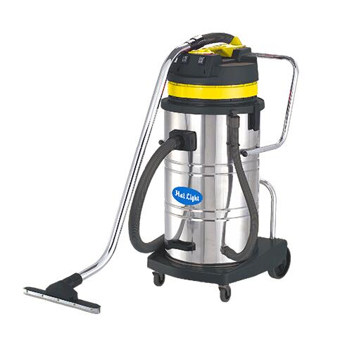 Vacuum cleaner for garage workshop